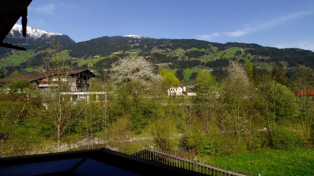 Haus Peter Schiestl Apartment Zell am Ziller Luaran gambar